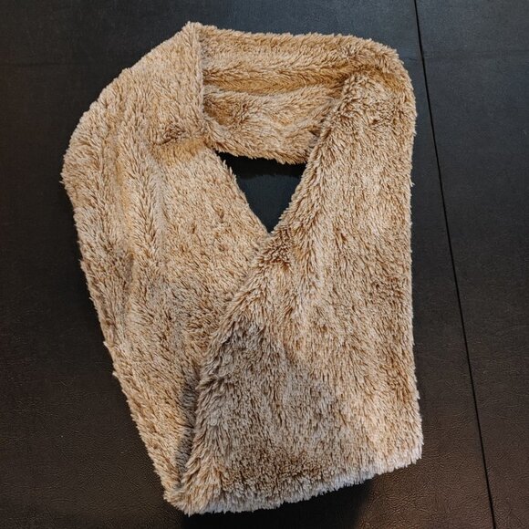 Beige Fluffy Wide Infinity Loop Warm Winter Scarf Long Hoop - Picture 2 of 4